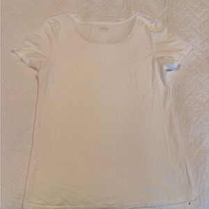 NWOT Quince Classic Women's White Scoop Neck Tee